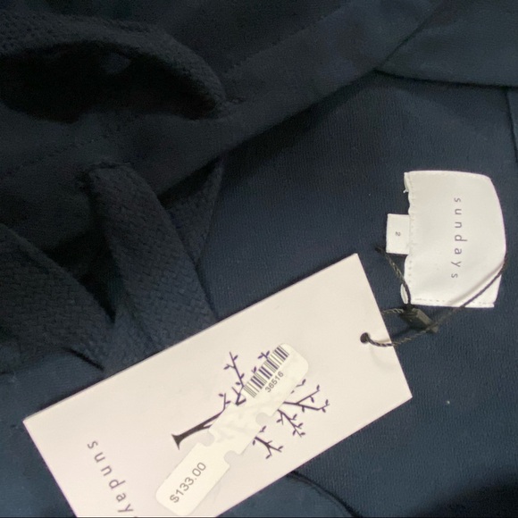 Sundays Women’s Sleeveless Top Hooded Navy Size 2 New - Picture 8 of 10